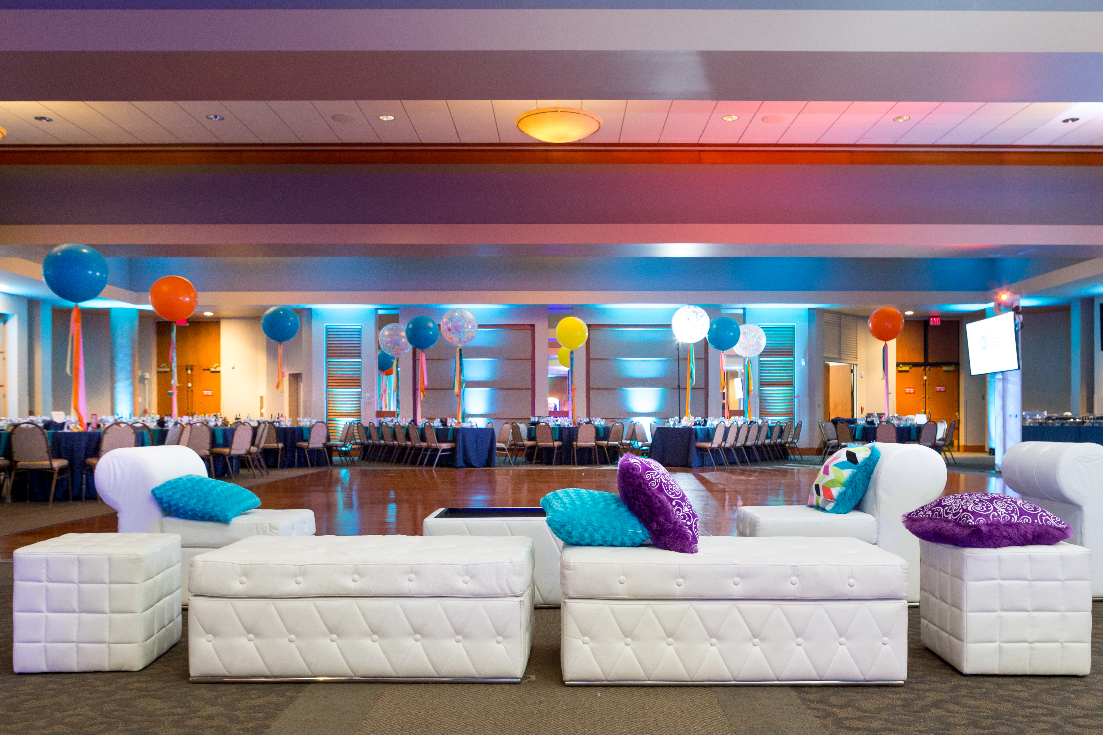 Oliver's Bar Mitzvah lounge at B'nai Israel in Rockville, MD | Pop Color Events | Adding a Pop of Color to Bar & Bat Mitzvahs in DC, MD & VA | Photo by Jessica Latos Photography