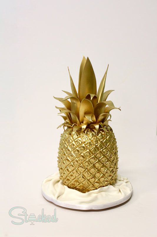 Gold Pineapple Cake by Stacked Custom Cakes and Classes | Pop Color Events | Adding a Pop of Color to Bar & Bat Mitzvahs in DC, MD & VA