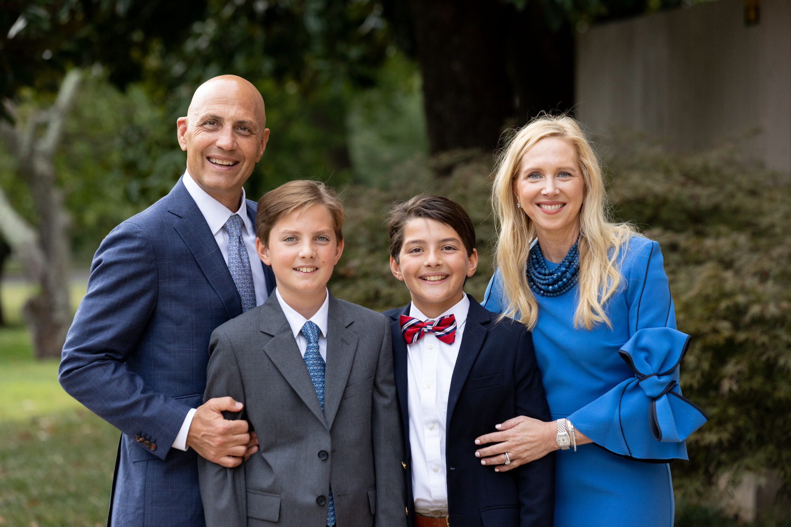 Jacob's lovely family at Jacob's Sporty Bar Mitzvah Party at Pearl Street Warehouse in Washington, DC | Pop Color Events | Adding a Pop of Color to Bar & Bat Mitzvahs in DC, MD & VA | Photo by: Jessica Latos Photography
