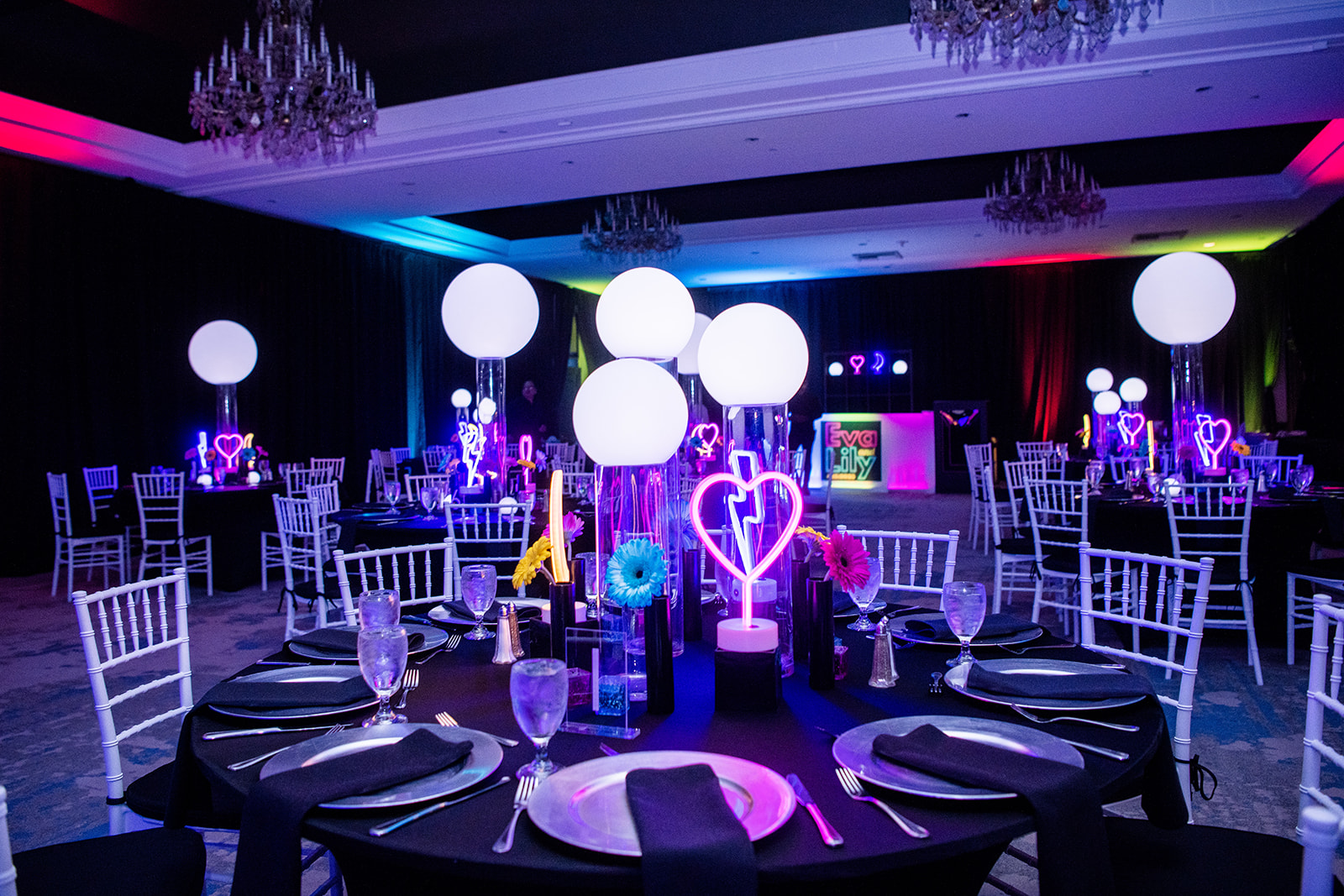 Centerpieces at Eva and Lily's Glowing Bat Mitzvah Party at the Bethesdan Hotel | Pop Color Events | Adding a Pop of Color to Bar & Bat Mitzvahs in DC, MD & VA | Photo by: Ana Isabel Photography