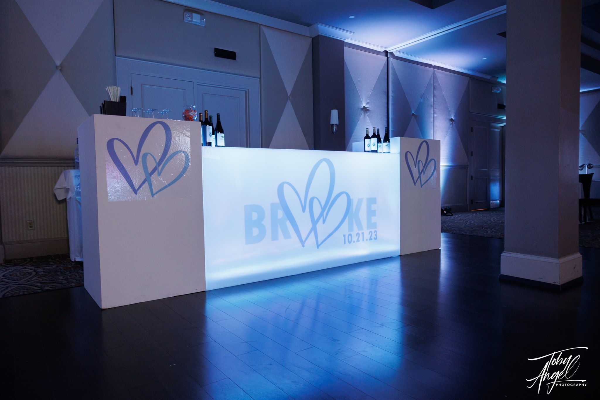 Glow Bar | Pop Color Events | Adding a Pop of Color to Bar & Bat Mitzvahs in DC, MD & VA | Photo by: Toby Angel Photography