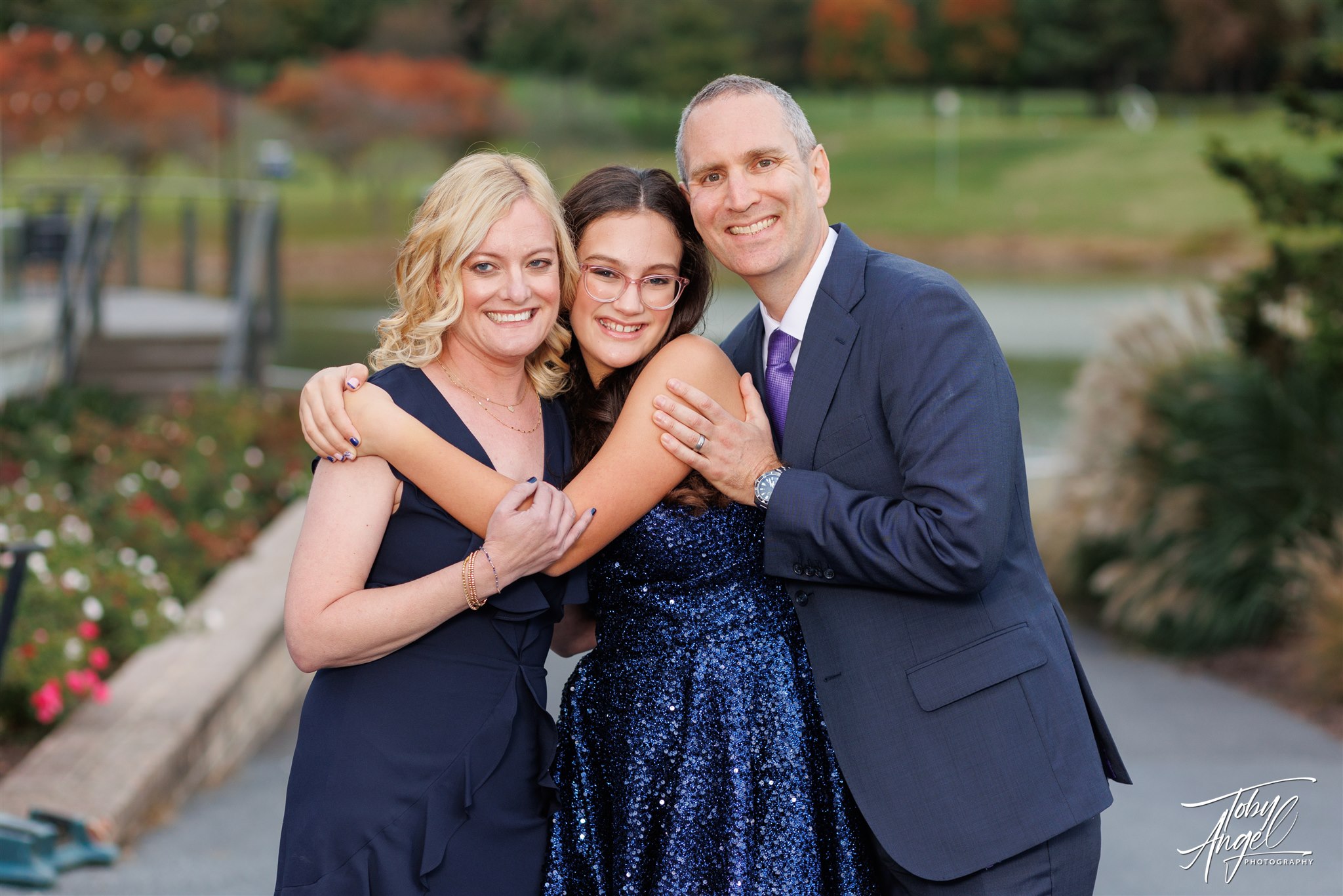 Brooke's Family at her Heart-filled Bat Mitzvah party at Lakewood Country Club in Rockville, MD | Pop Color Events | Adding a Pop of Color to Bar & Bat Mitzvahs in DC, MD & VA | Photo by: Toby Angel Photography