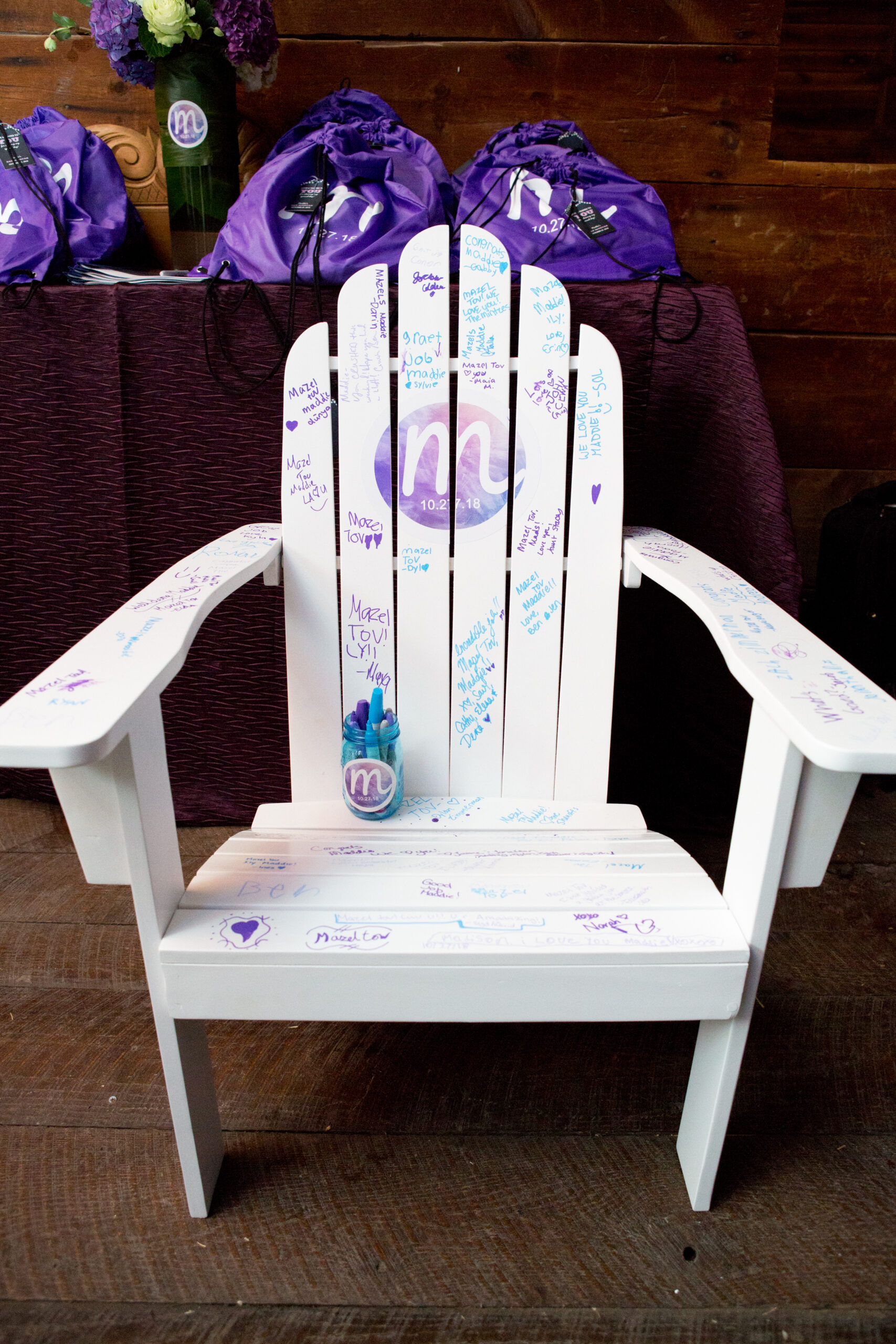 Sign in chair at Maddies Bat Mitzvah | Pop Color Events | Adding a Pop of Color to Bar & Bat Mitzvahs in DC, MD & VA | Photo by: Jess Latos Photography